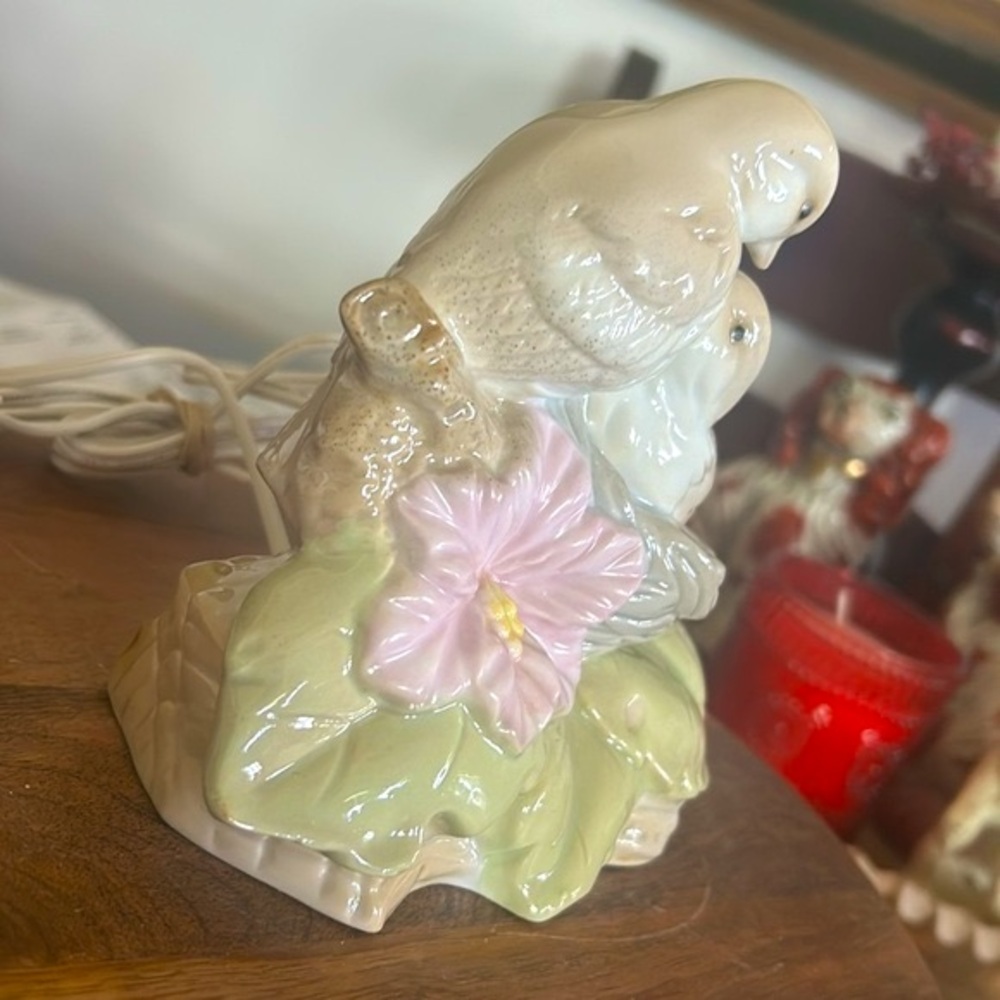 Vintage Lamp Porcelain Love Birds Figurine Nightlight Lamp Nursery - Picture 7 of 16